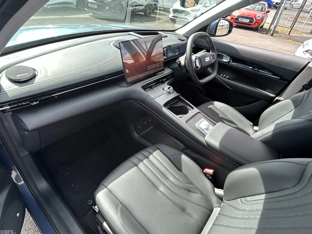 GEELY Starray EM-i SUV, Petrol Plug-in Hybrid, 2026, Blue