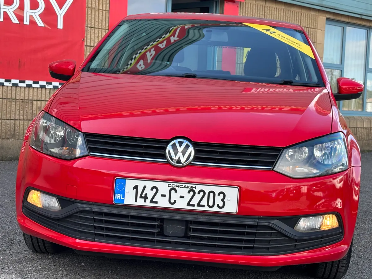 Volkswagen Polo Hatchback, Diesel, 2014, Red