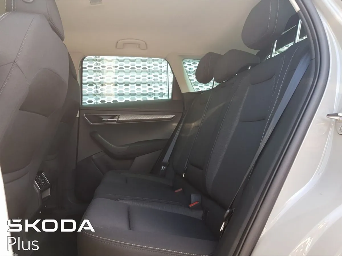Skoda Karoq Estate, Diesel, 2023, Grey