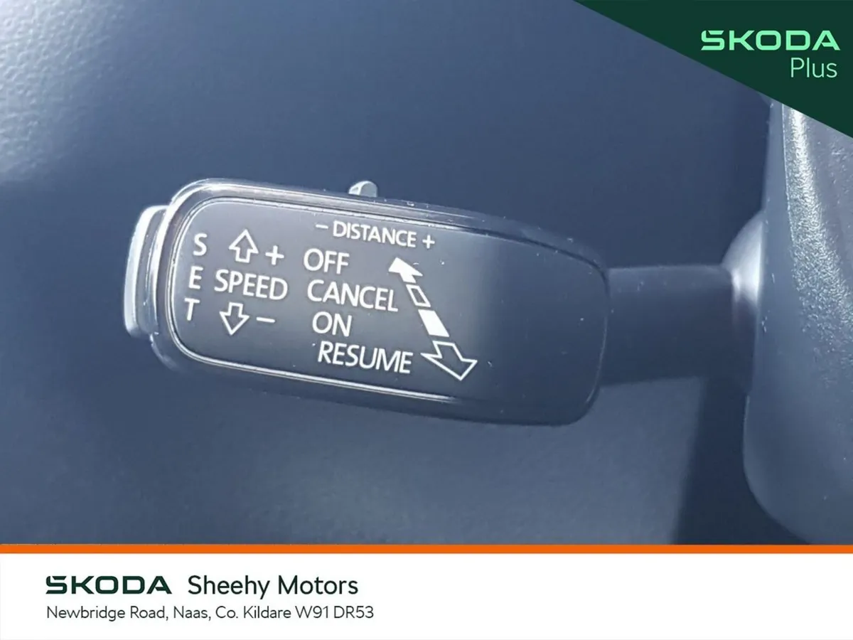 Skoda Karoq Estate, Diesel, 2023, Grey