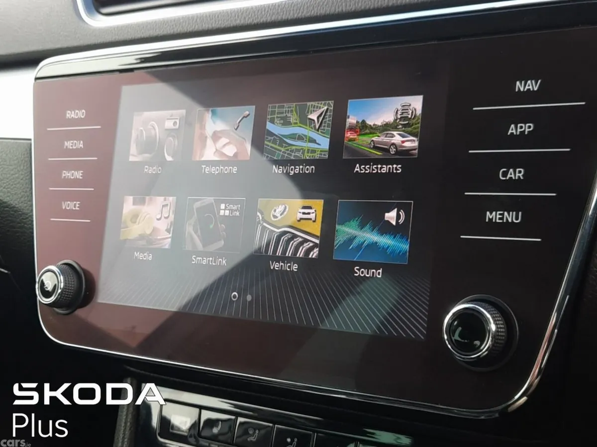 Skoda Superb Saloon, Diesel, 2021, Silver