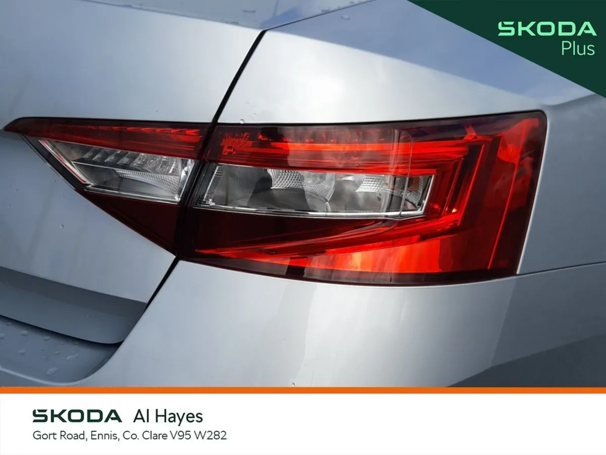 Skoda Superb Saloon, Diesel, 2021, Silver