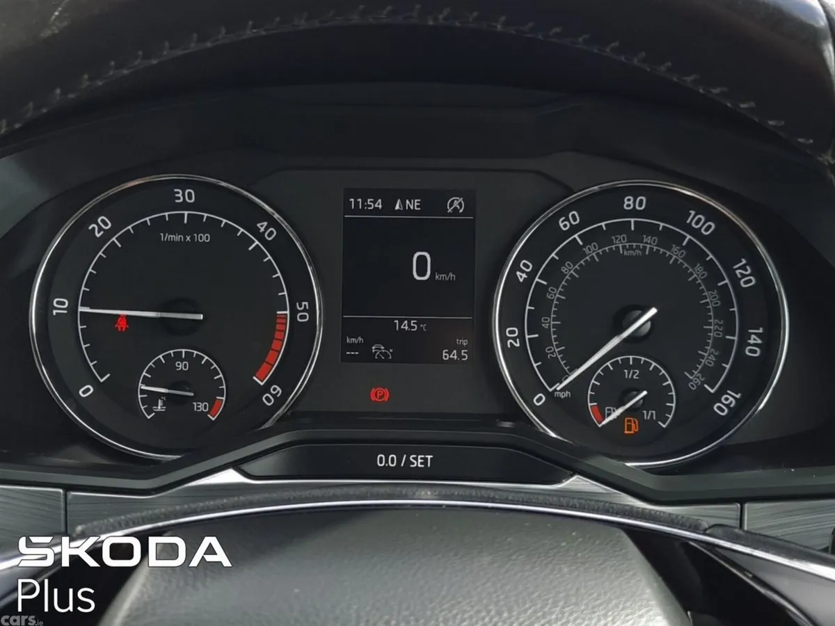 Skoda Superb Saloon, Diesel, 2021, Silver