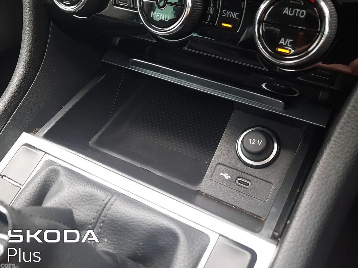 Skoda Superb Saloon, Diesel, 2021, Silver