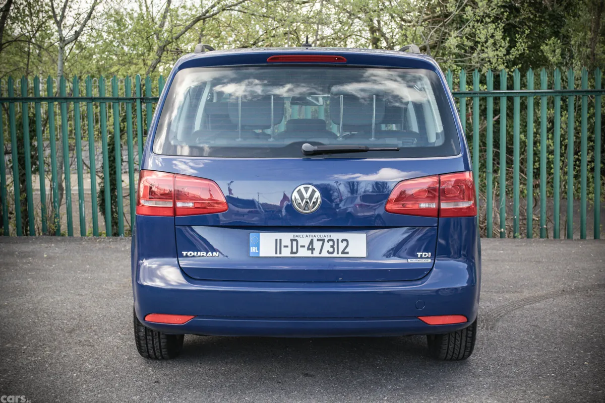 Volkswagen Touran MPV, Diesel, 2011, Blue