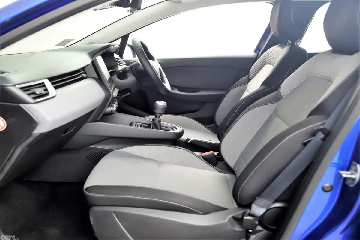 Renault Clio Hatchback, Petrol, 2025, Blue