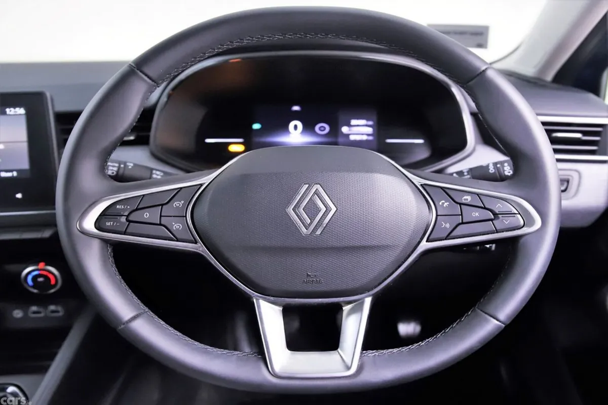 Renault Clio Hatchback, Petrol, 2025, Blue