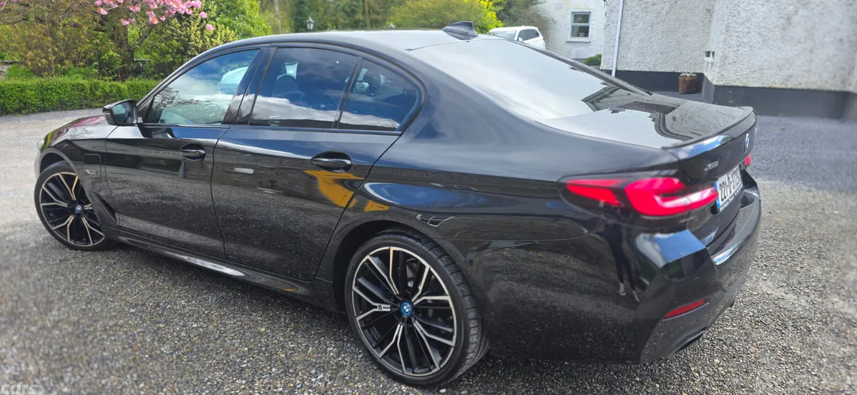 BMW 5-Series Saloon, Petrol Plug-in Hybrid, 2022, Black