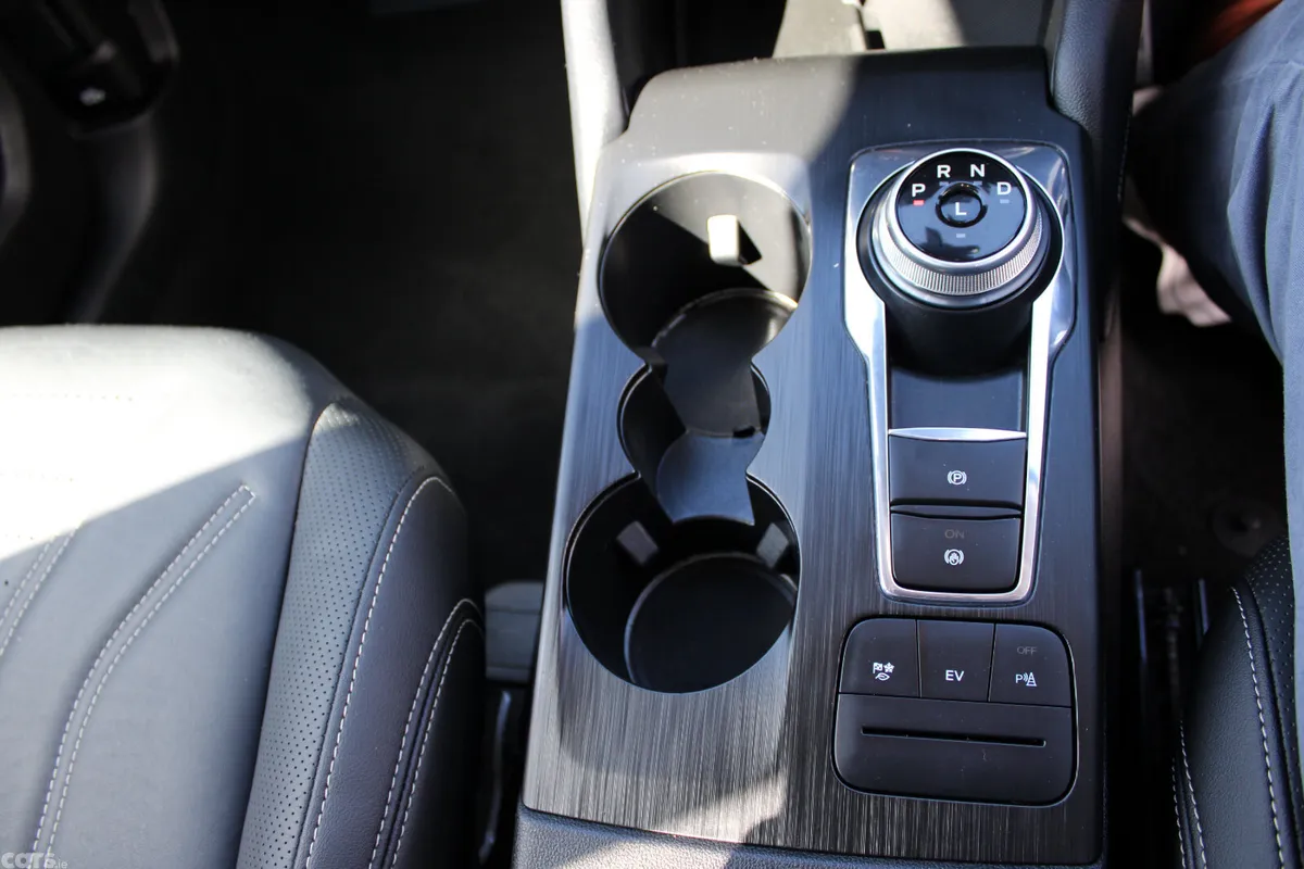 Ford Kuga SUV, Petrol Plug-in Hybrid, 2023, Blue