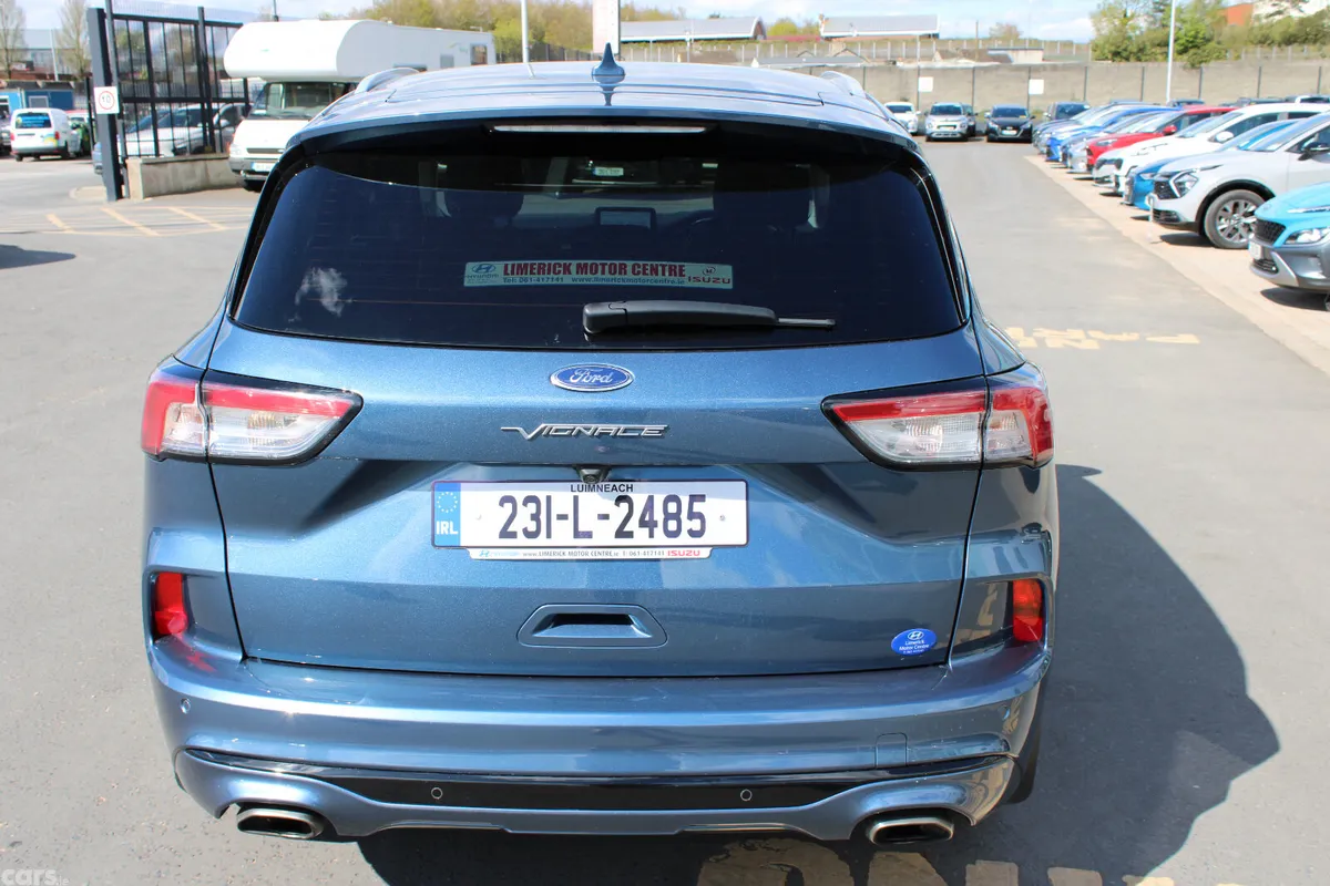 Ford Kuga SUV, Petrol Plug-in Hybrid, 2023, Blue