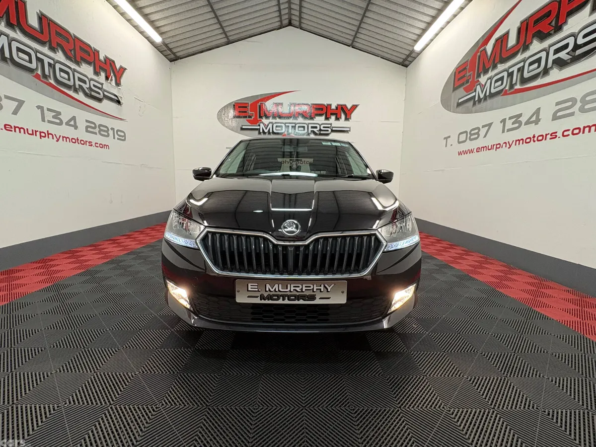 Skoda Fabia Hatchback, Petrol, 2021, Black