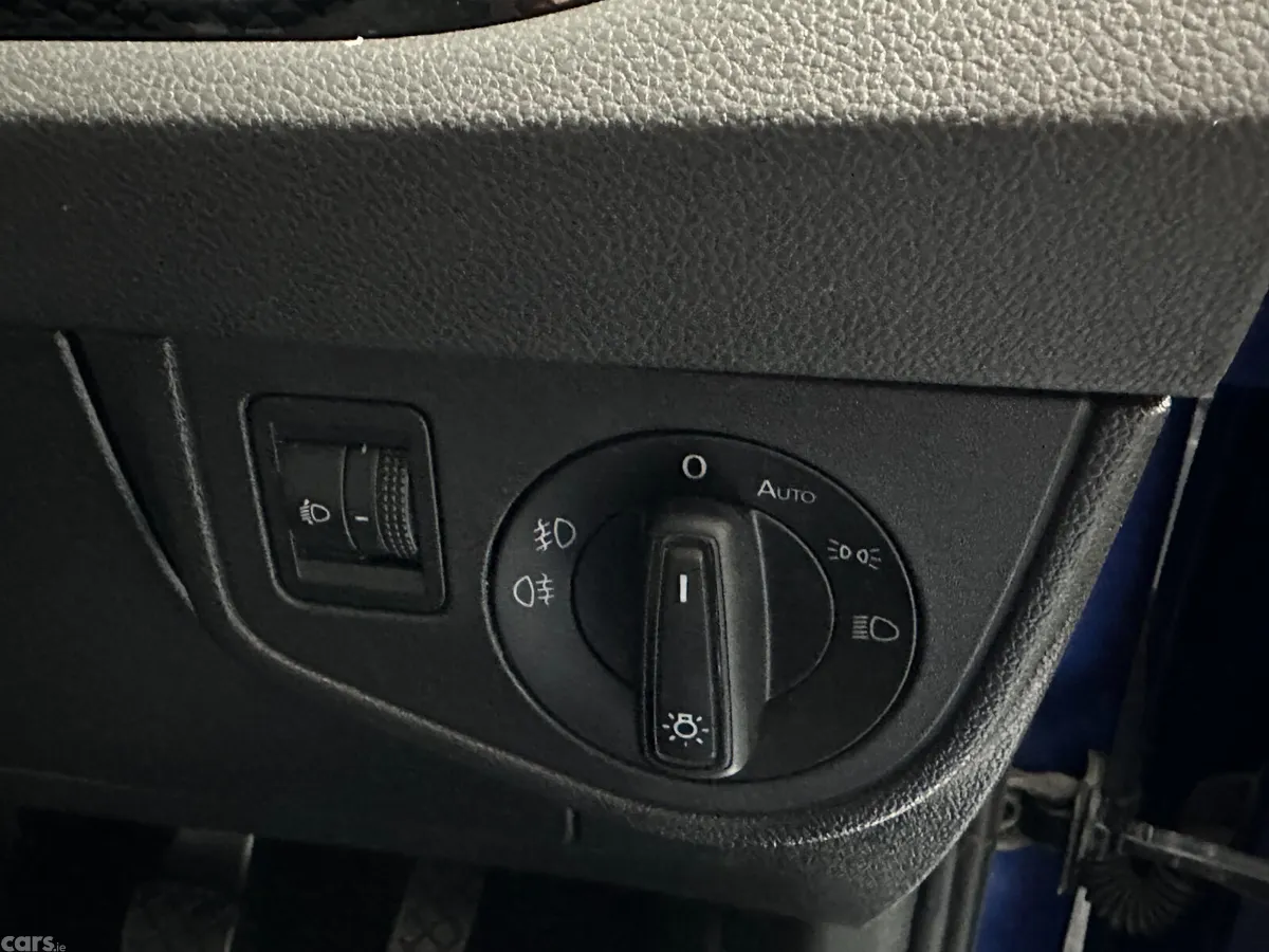 Volkswagen Polo Hatchback, Petrol, 2022, Blue