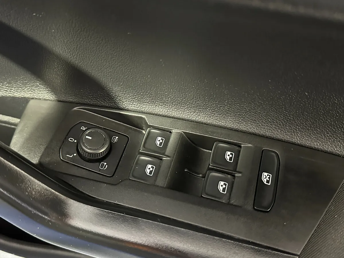 Volkswagen Polo Hatchback, Petrol, 2022, Blue