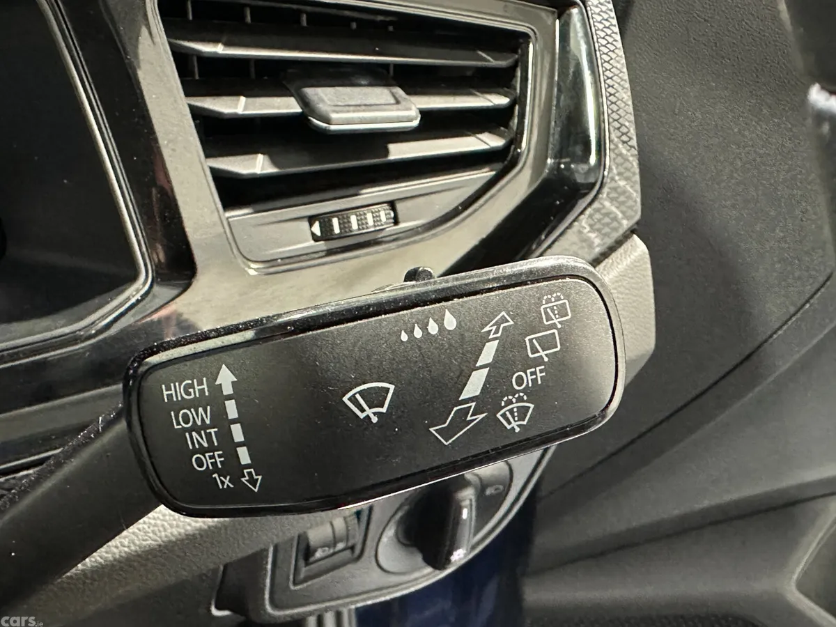 Volkswagen Polo Hatchback, Petrol, 2022, Blue