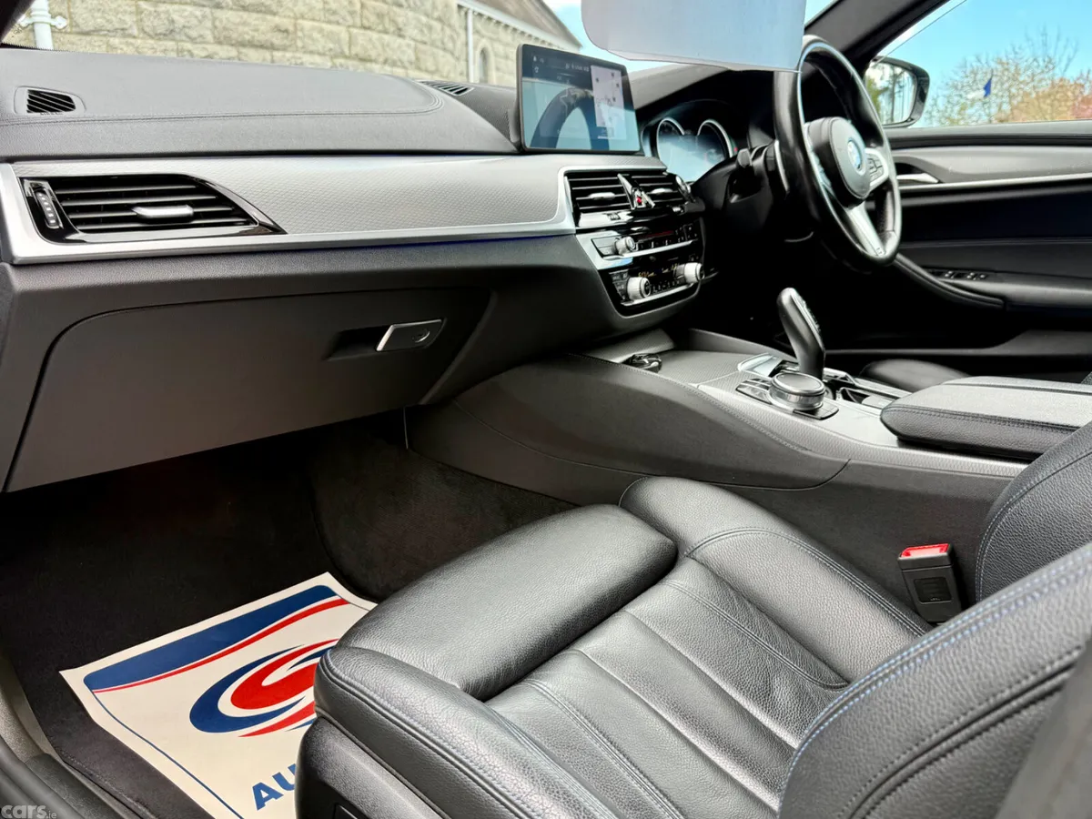 BMW 5-Series Saloon, Petrol Plug-in Hybrid, 2017, Blue