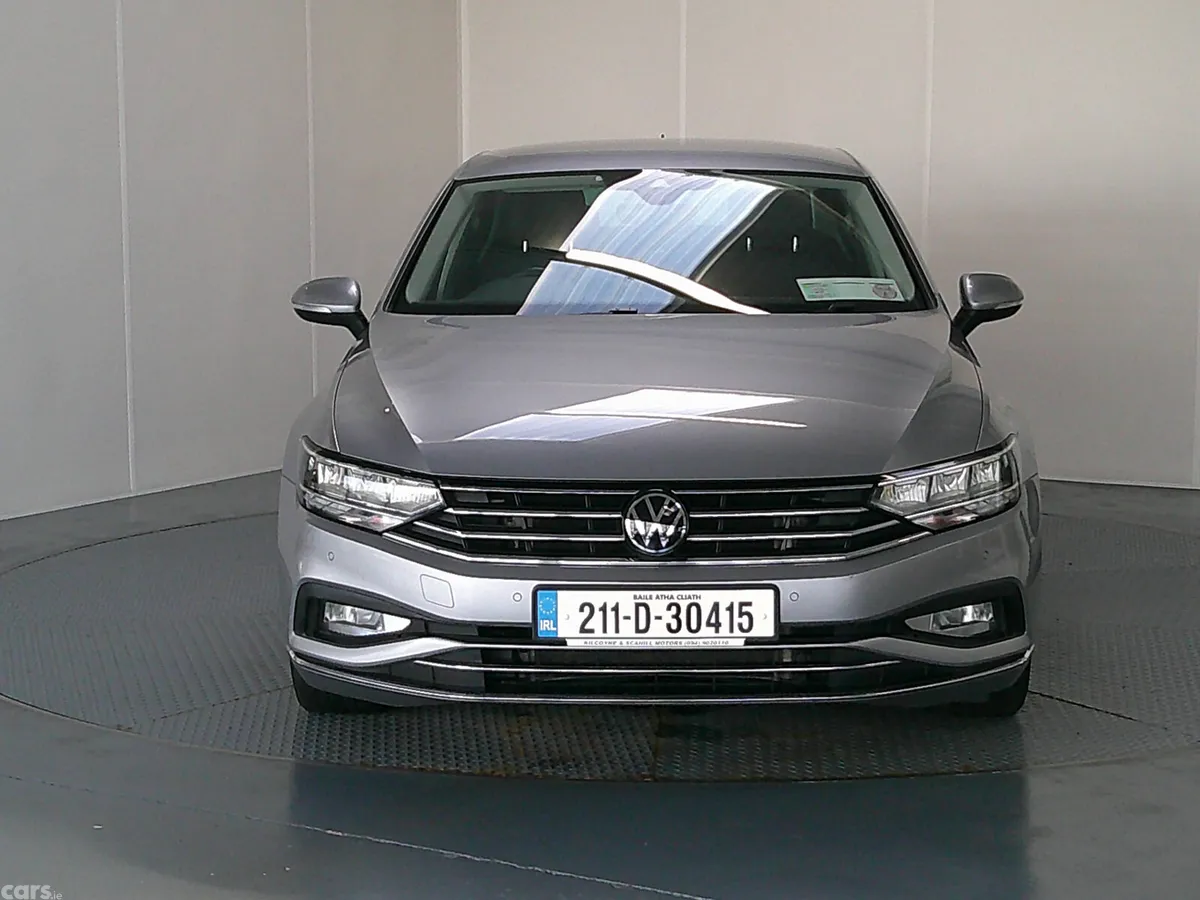 Volkswagen Passat Saloon, Diesel, 2021, Grey