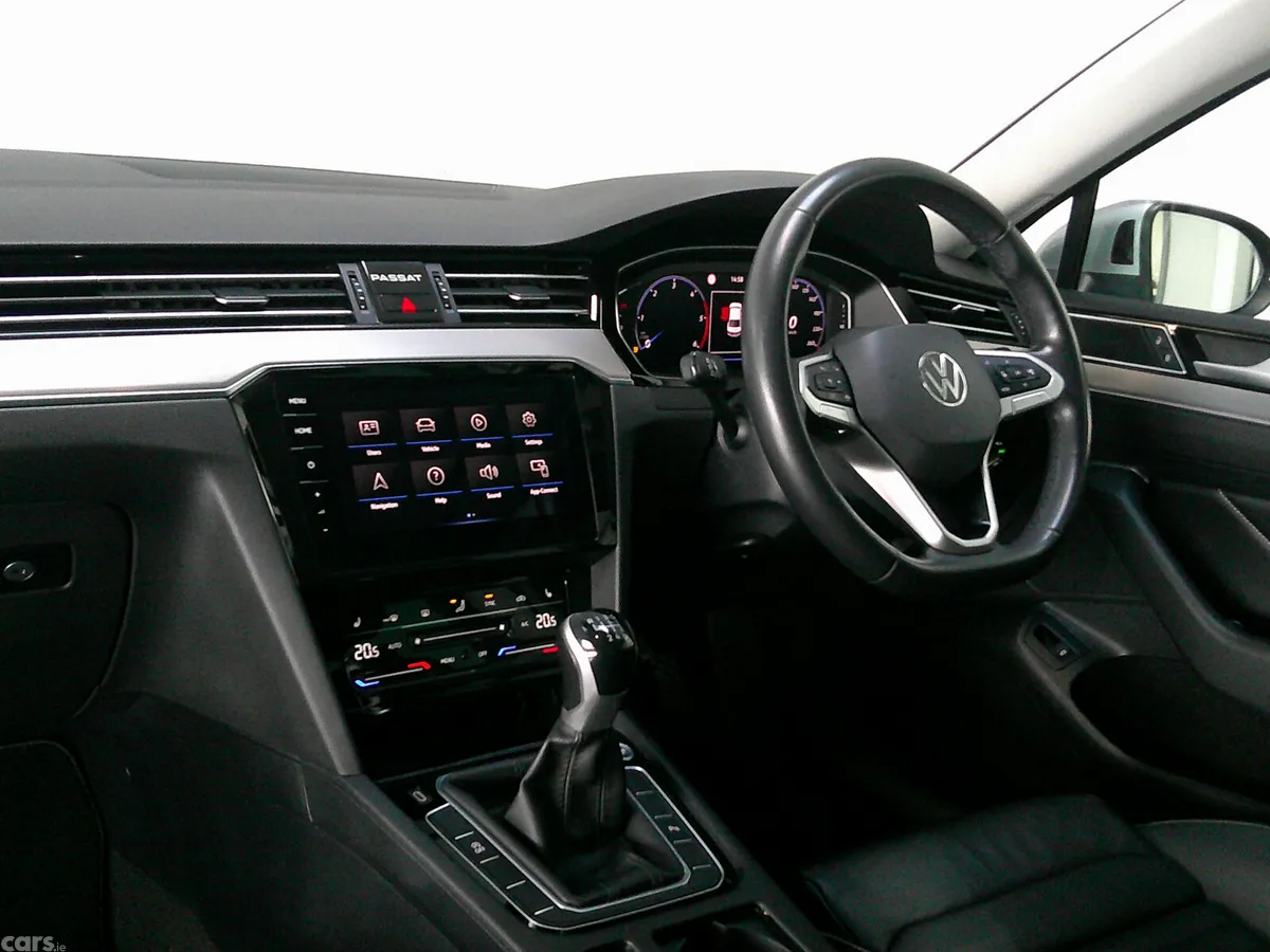 Volkswagen Passat Saloon, Diesel, 2021, Grey