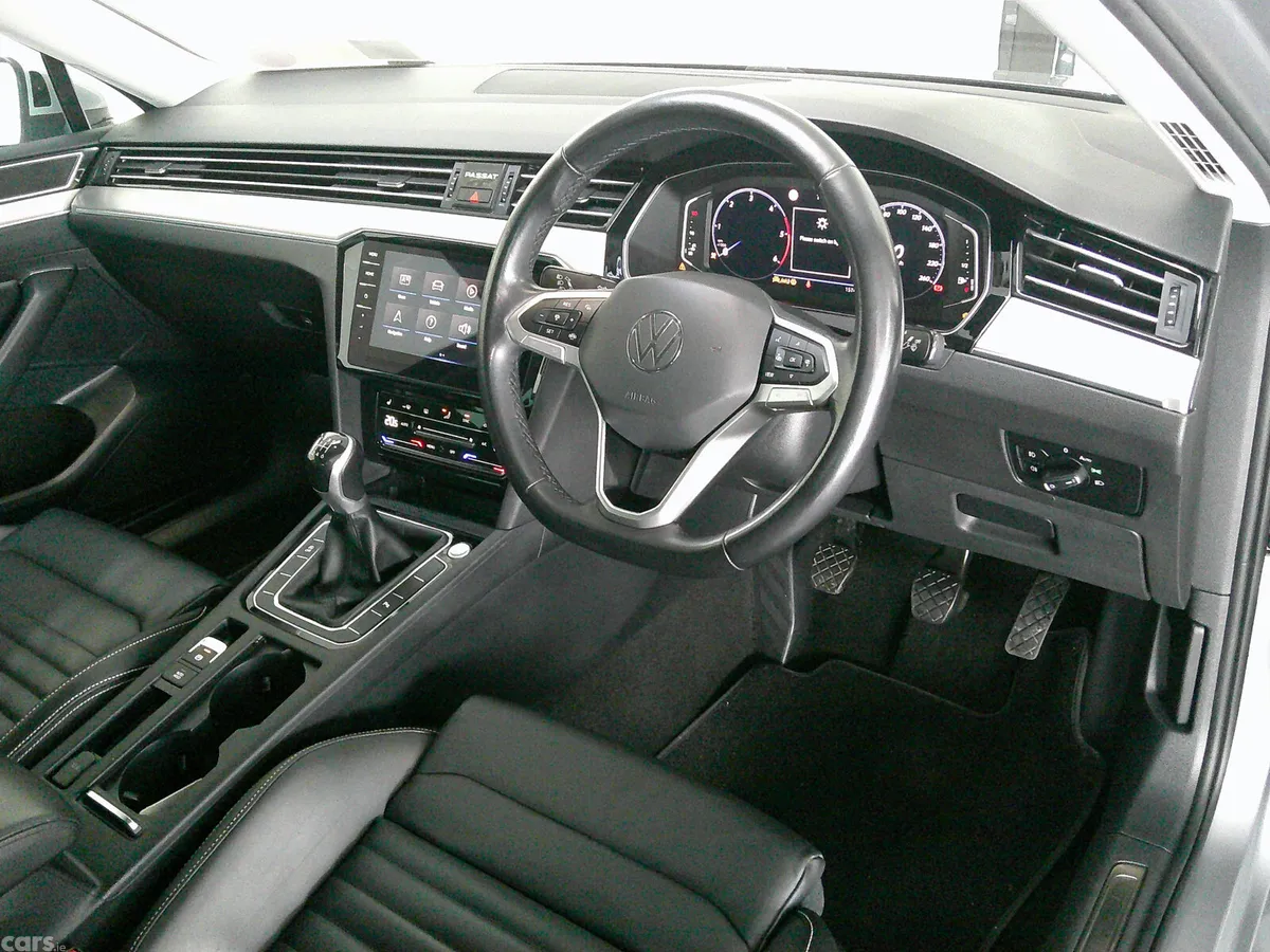 Volkswagen Passat Saloon, Diesel, 2021, Grey