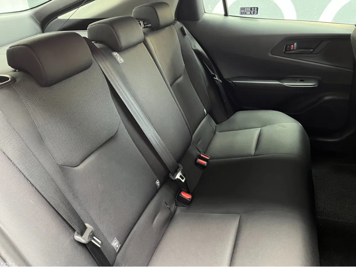 Toyota Prius Estate, Petrol, 2025, Silver