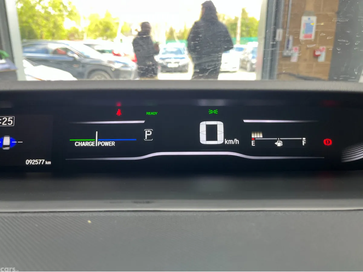 Honda Stepwagon MPV, Petrol Hybrid, 2021, White