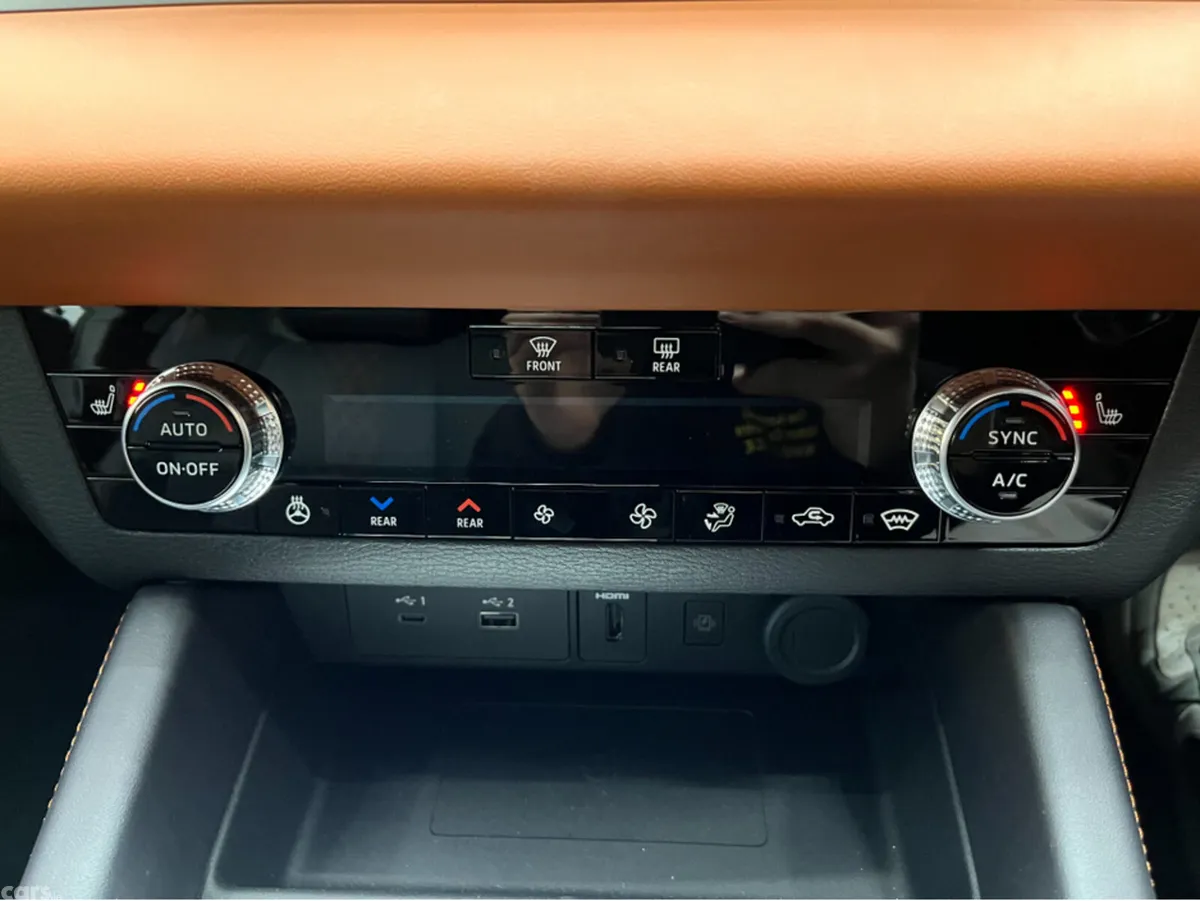 Mitsubishi Outlander SUV, Petrol Plug-in Hybrid, 2024, White