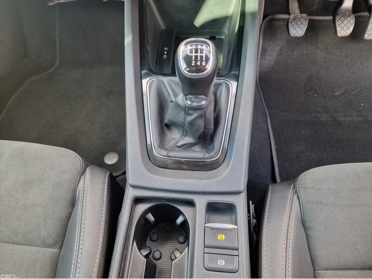 Skoda Octavia Estate, Petrol, 2020, Silver