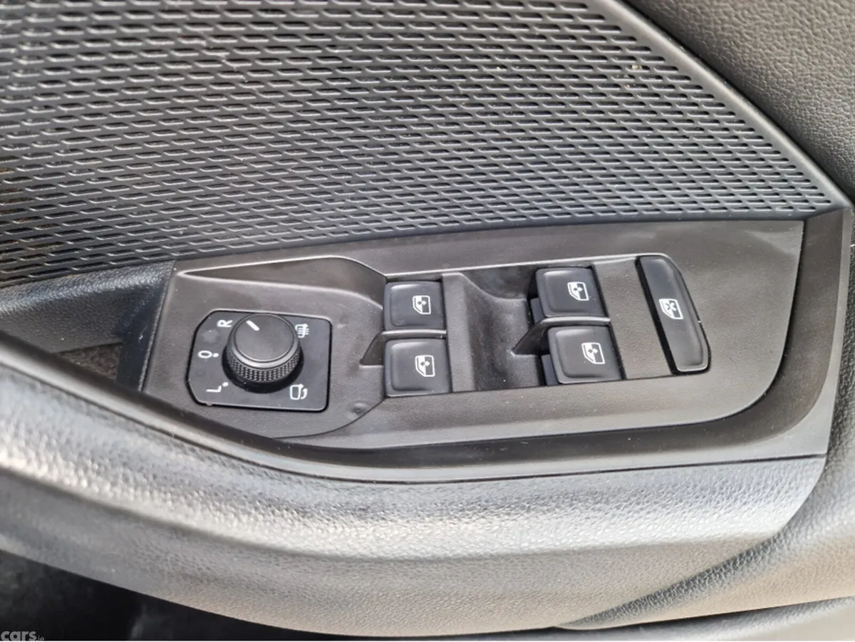 Skoda Octavia Estate, Petrol, 2020, Silver