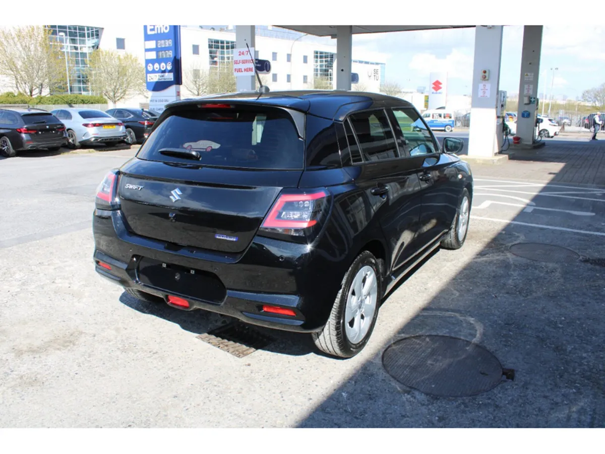 Suzuki Swift Hatchback, Petrol Hybrid, 2027, Black