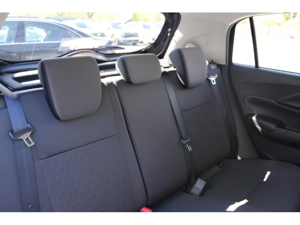 Suzuki Swift Hatchback, Petrol Hybrid, 2027, Black