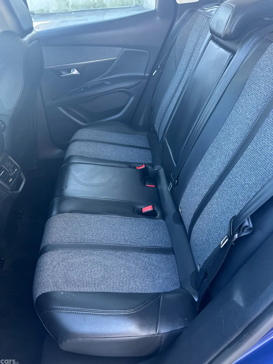 Peugeot 3008 SUV, Petrol, 2017, Blue