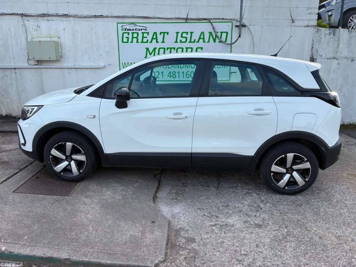 Opel Crossland MPV, Diesel, 2022, White
