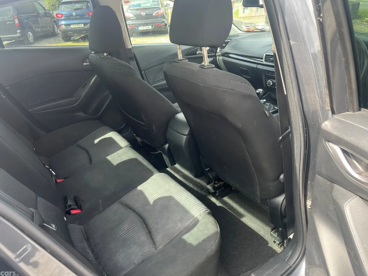 Mazda Mazda3 Saloon, Diesel, 2014, Grey