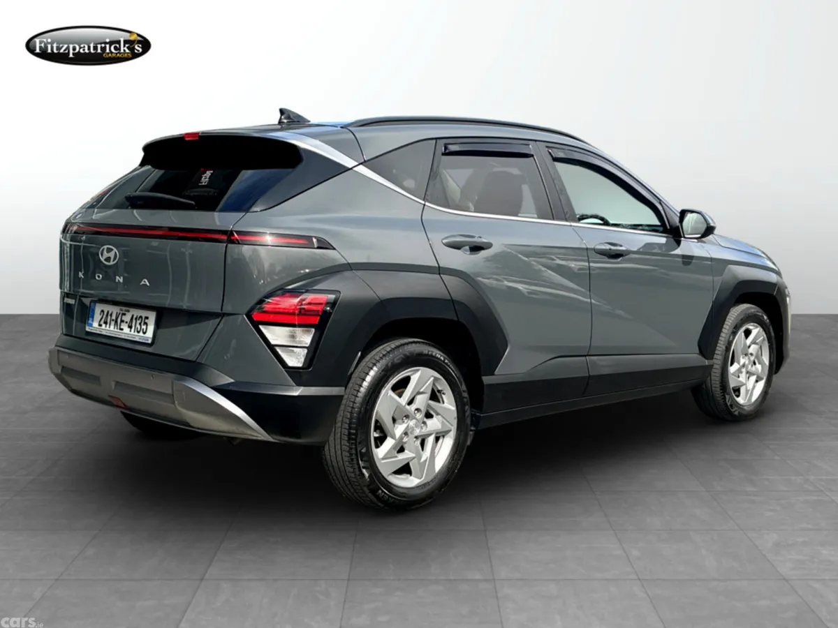 Hyundai KONA MPV, Petrol, 2024, Grey