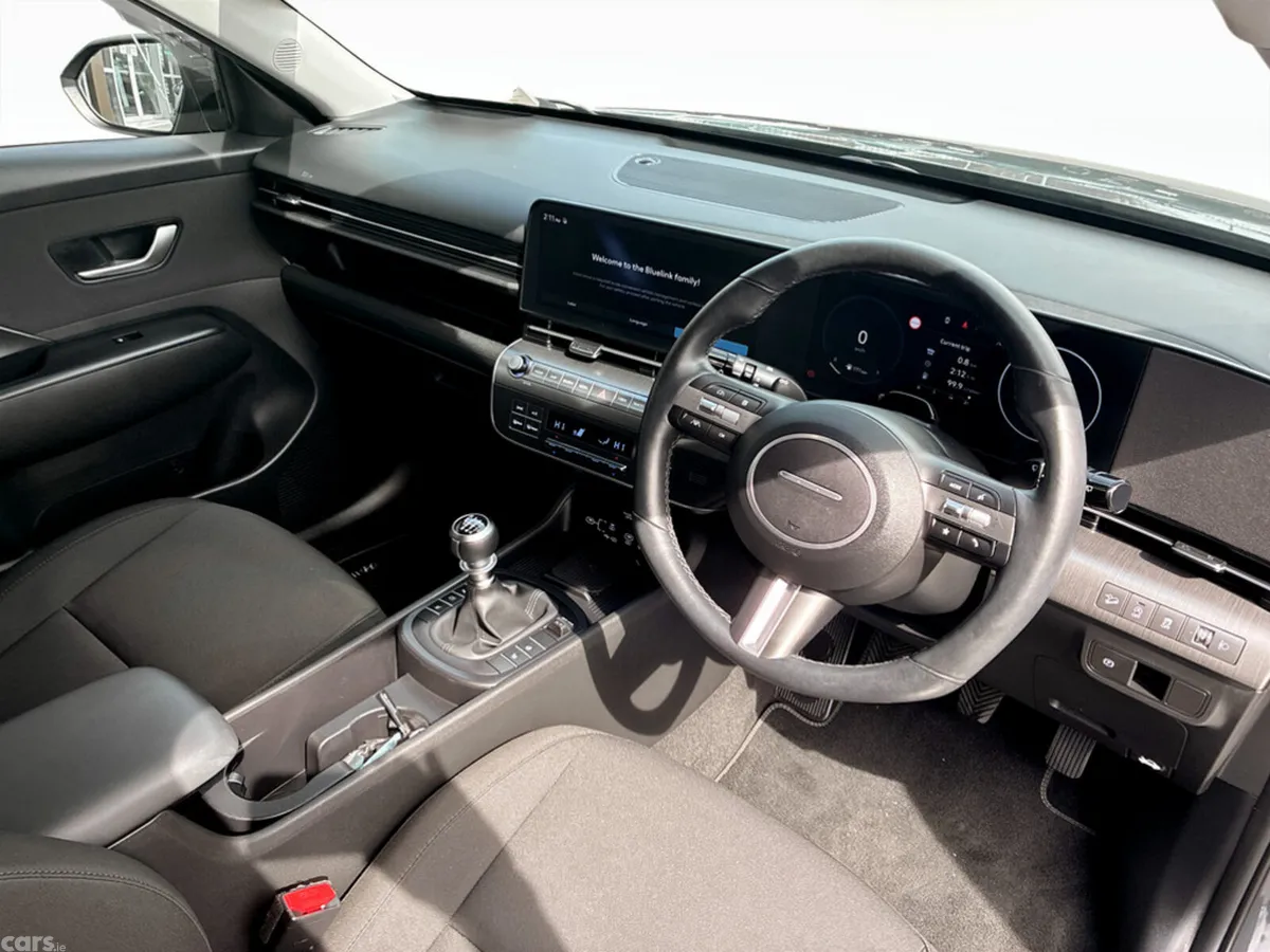 Hyundai KONA MPV, Petrol, 2024, Grey