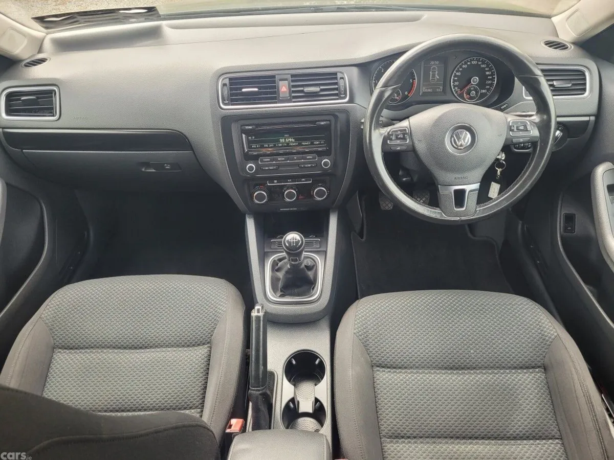 Volkswagen Jetta Saloon, Diesel, 2014, Black