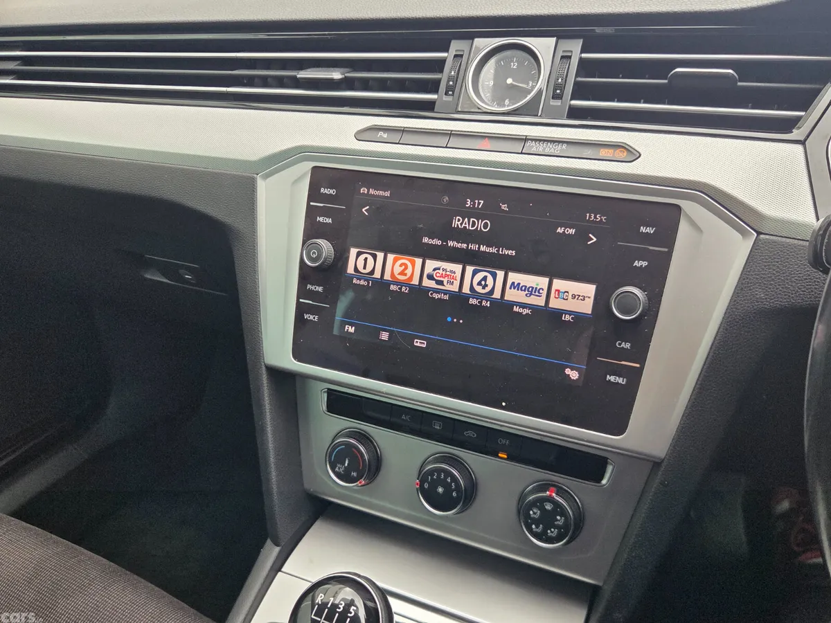 Volkswagen Passat Saloon, Diesel, 2017, Black