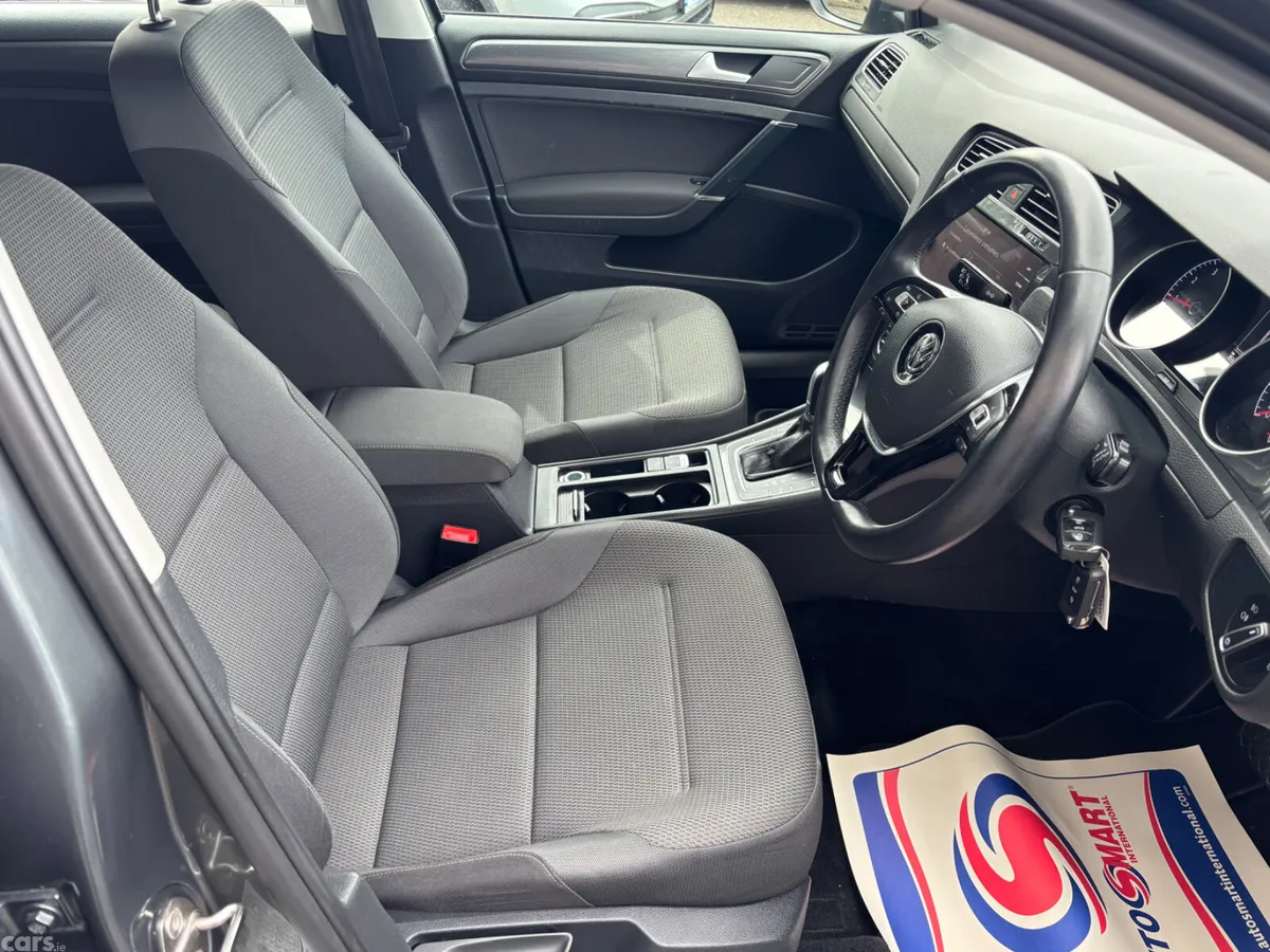Volkswagen Golf Hatchback, Petrol, 2019, Grey