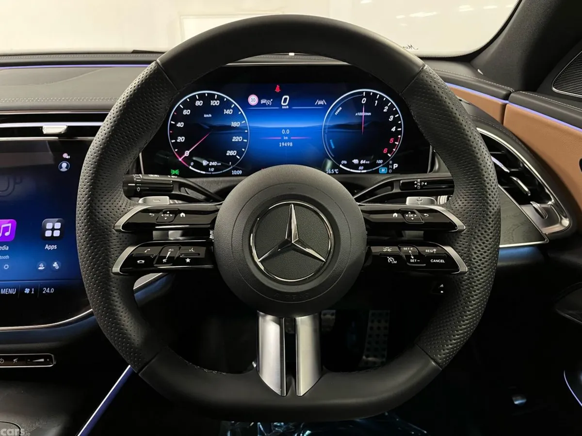Mercedes-Benz E-Class Saloon, Diesel Plug-in Hybrid, 2025, Black