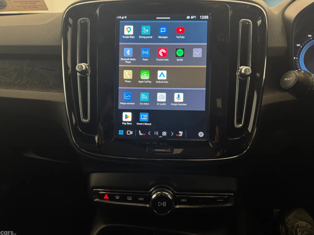 Volvo C40 Estate/Jeep, Electric, 2023, Blue