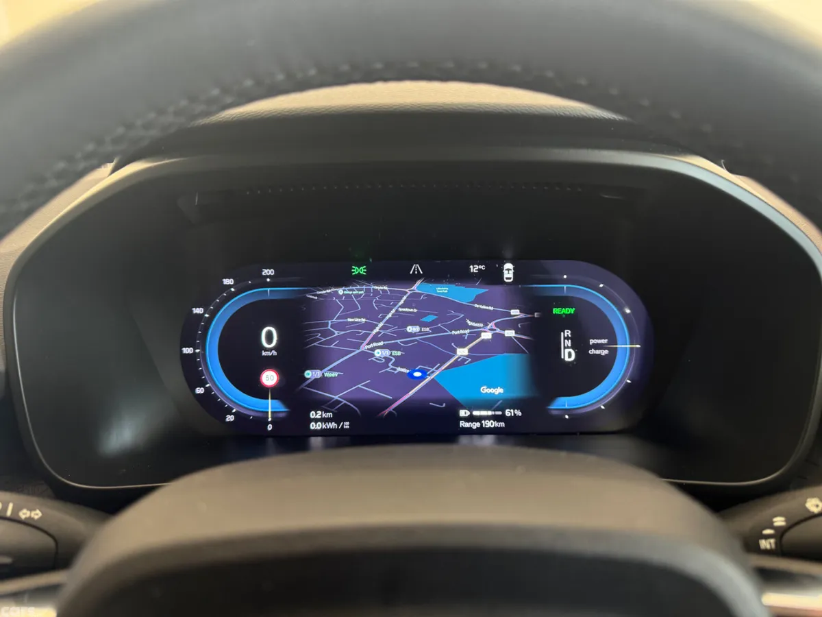 Volvo C40 Estate/Jeep, Electric, 2023, Blue