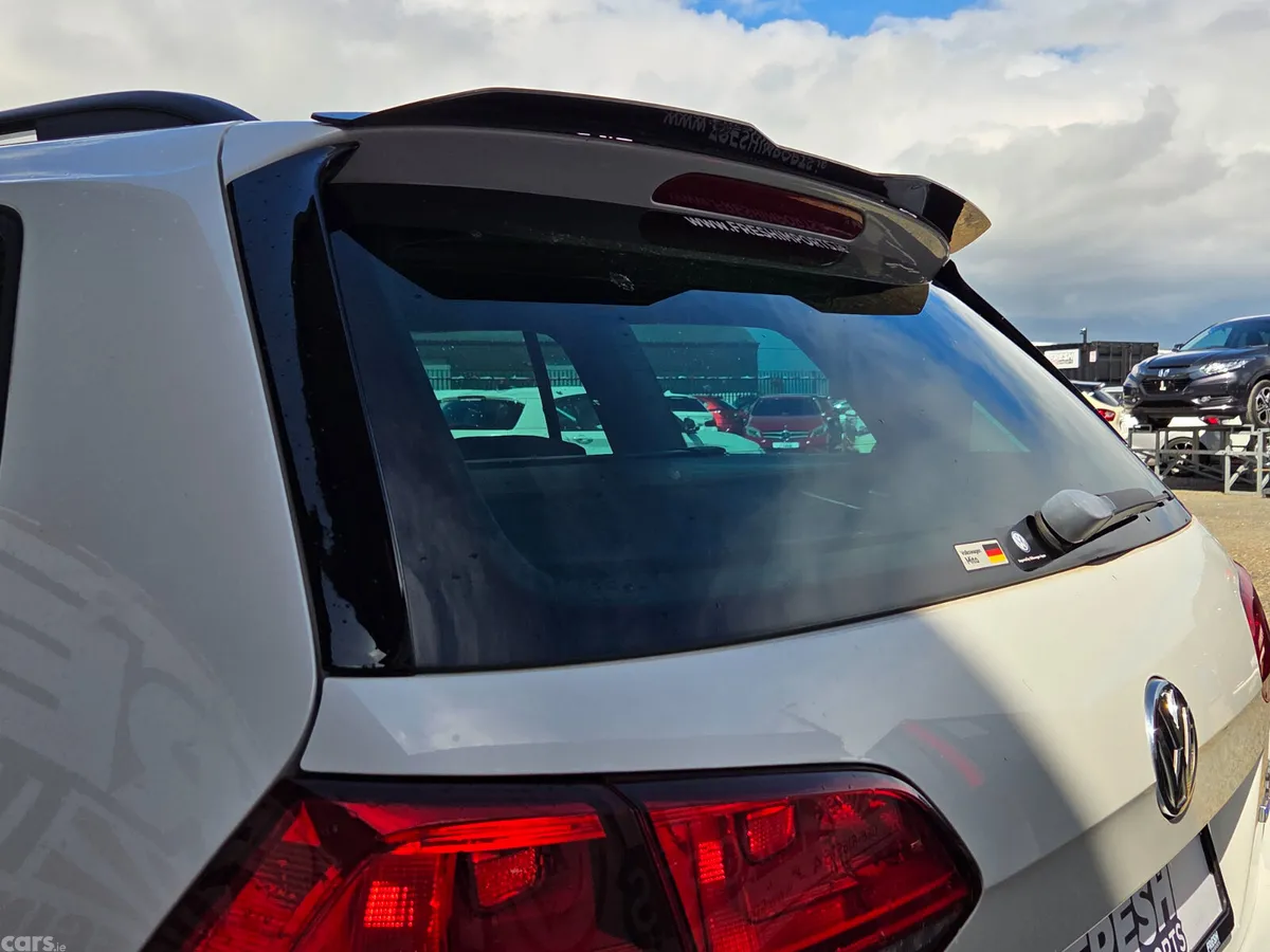 Volkswagen Golf Estate, Petrol, 2015, White