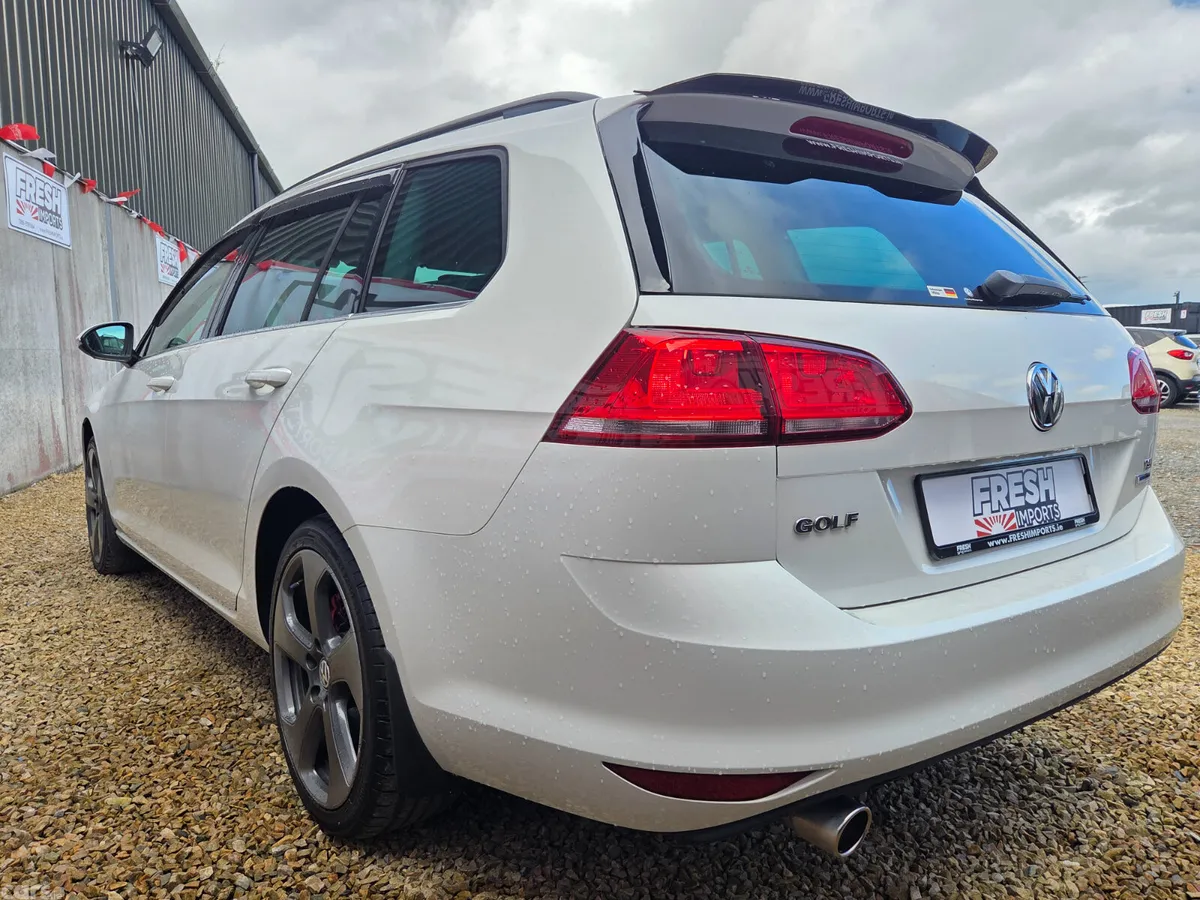 Volkswagen Golf Estate, Petrol, 2015, White