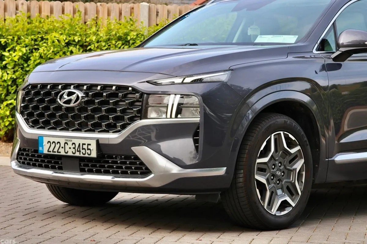 Hyundai Santa Fe SUV, Petrol Plug-in Hybrid, 2022, Blue