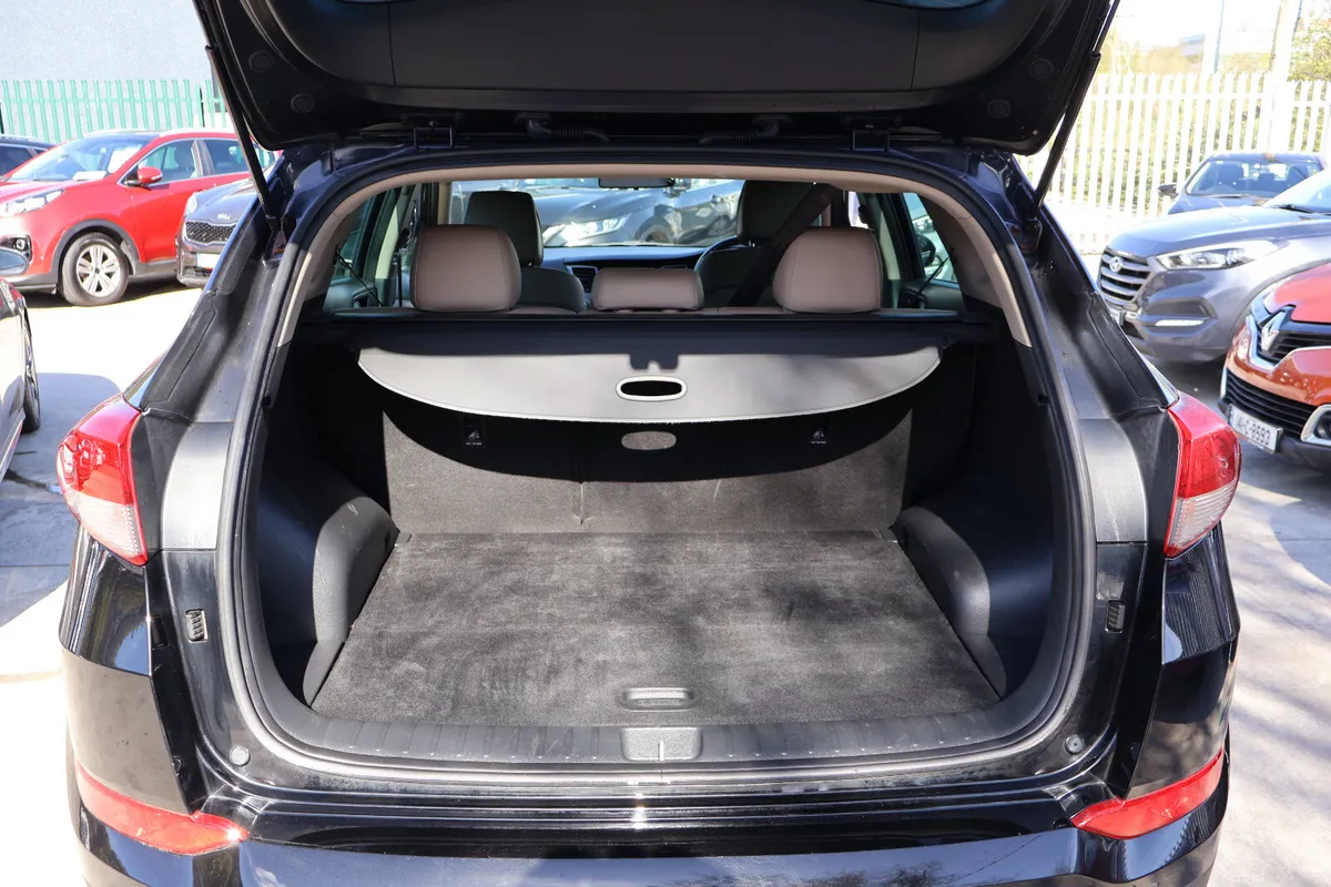 Hyundai Tucson SUV, Diesel, 2016, Black