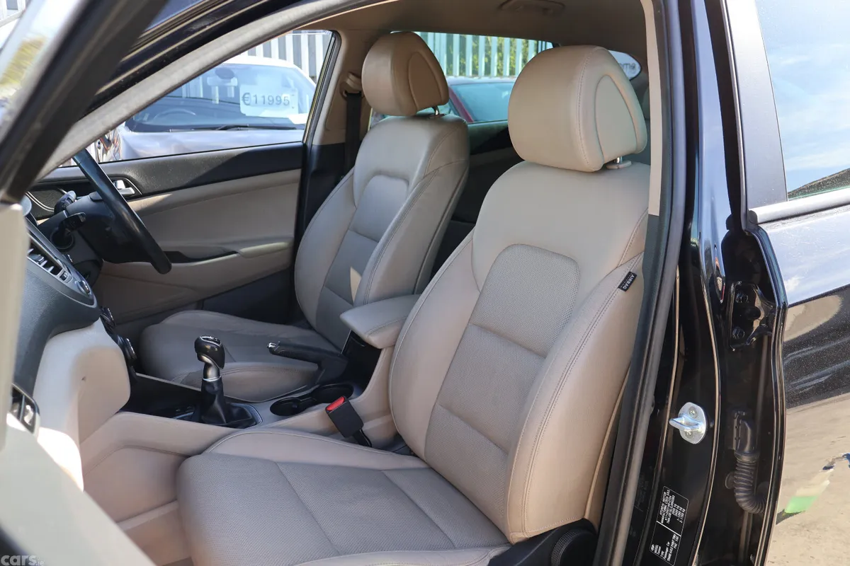 Hyundai Tucson SUV, Diesel, 2016, Black