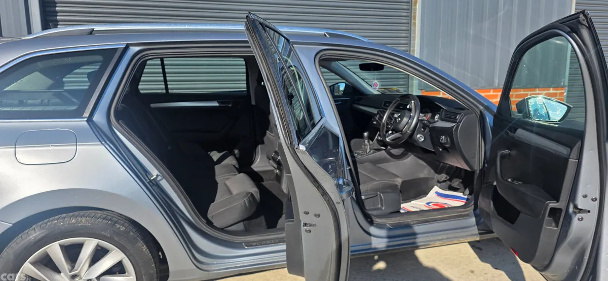 Skoda Superb Estate, Diesel, 2021, Grey