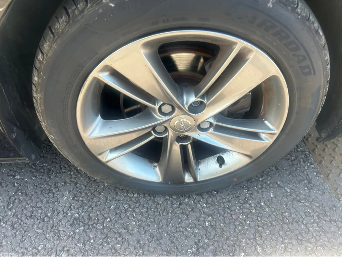 Opel Insignia Hatchback, Diesel, 2019, Black