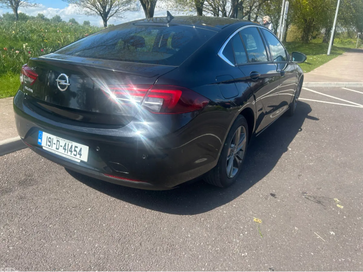Opel Insignia Hatchback, Diesel, 2019, Black