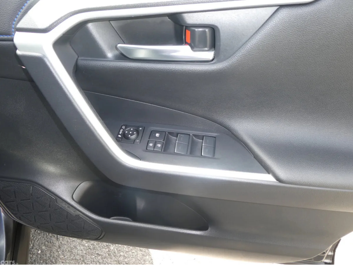 Toyota RAV4 Estate, Petrol Hybrid, 2022, Grey