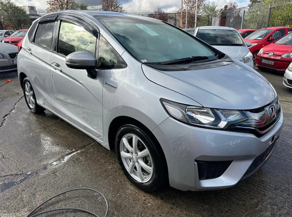 Honda Fit Hatchback, Petrol Hybrid, 2015, Silver